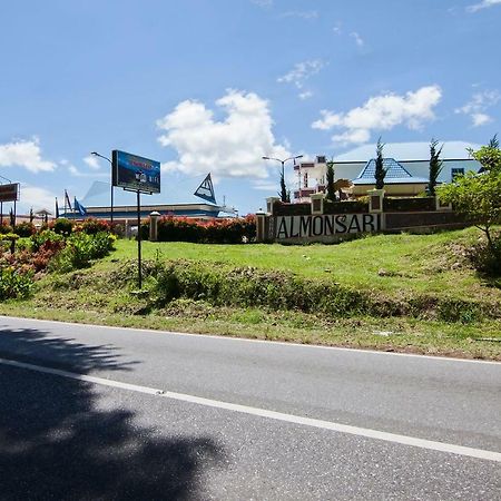 Oyo 719 Penginapan Panatapan Almonsari Resort Siborongborong Kültér fotó