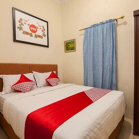 Oyo 719 Penginapan Panatapan Almonsari Resort Siborongborong Kültér fotó