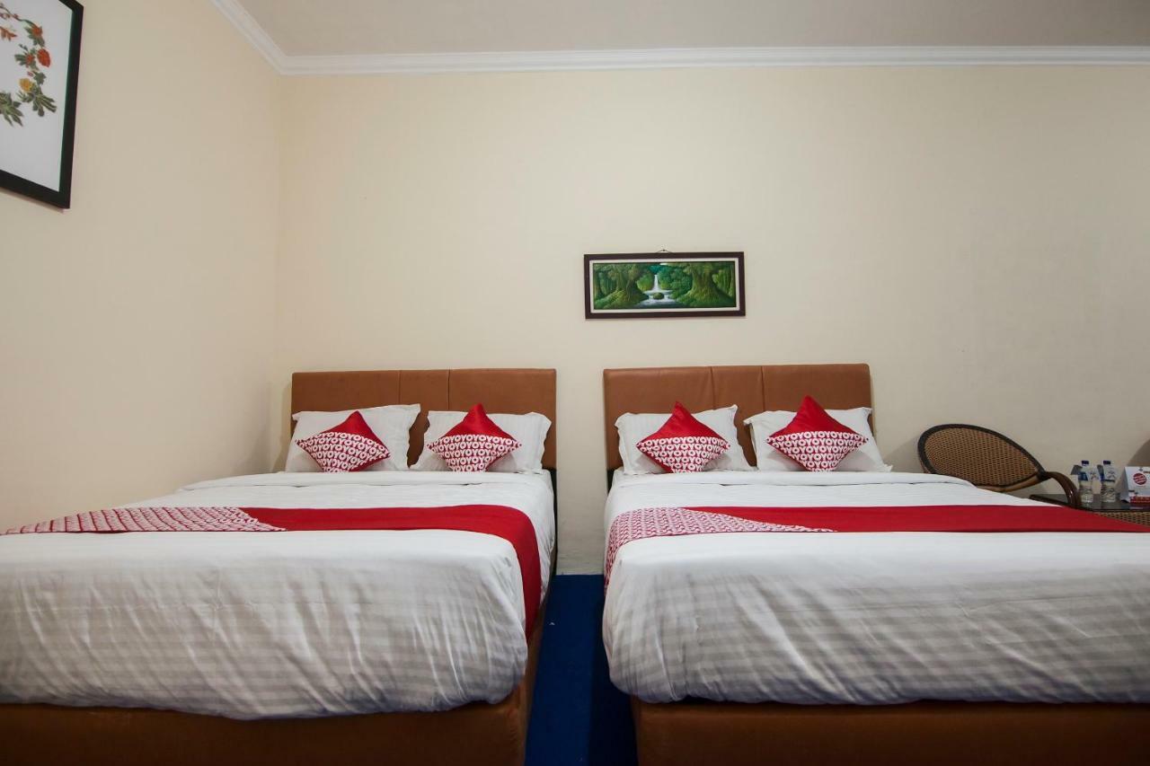 Oyo 719 Penginapan Panatapan Almonsari Resort Siborongborong Kültér fotó